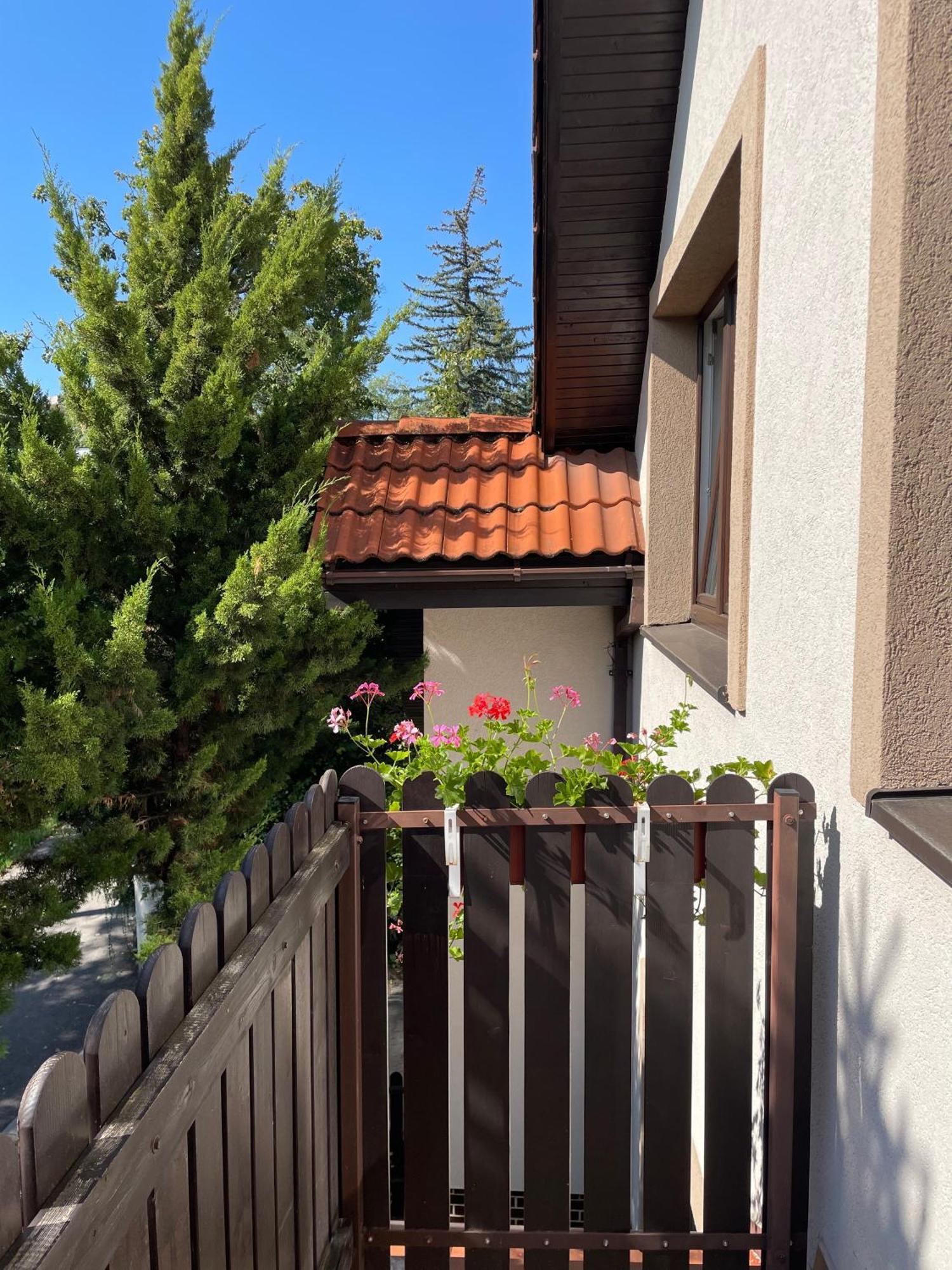 Apartmán Sulekova 52A Bratislava Exteriér fotografie